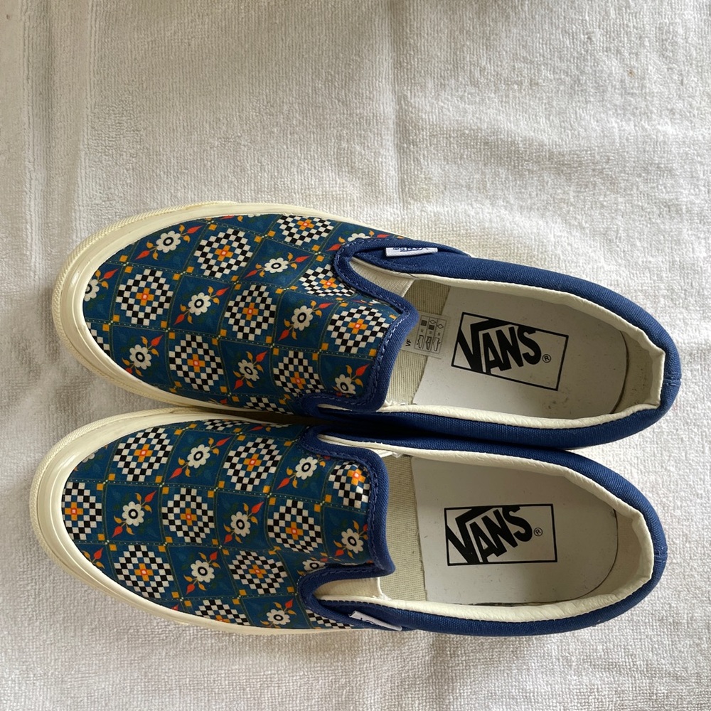 Vans Blue Floral Checkered Slip-Ons